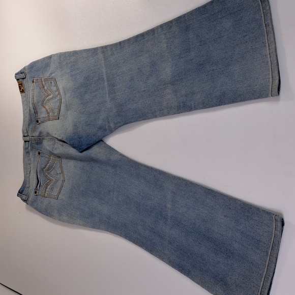 l.e.i. Ashley Low Rise Slim Boot Distressed Lite Blue Jeans Junior Size 17 Short - Picture 11 of 17